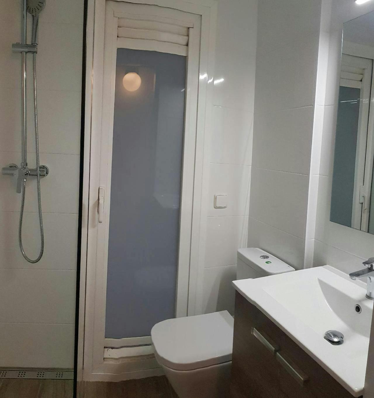 Sant Antoni 4 - Downtown Barcelona. Modern Apartment Luaran gambar